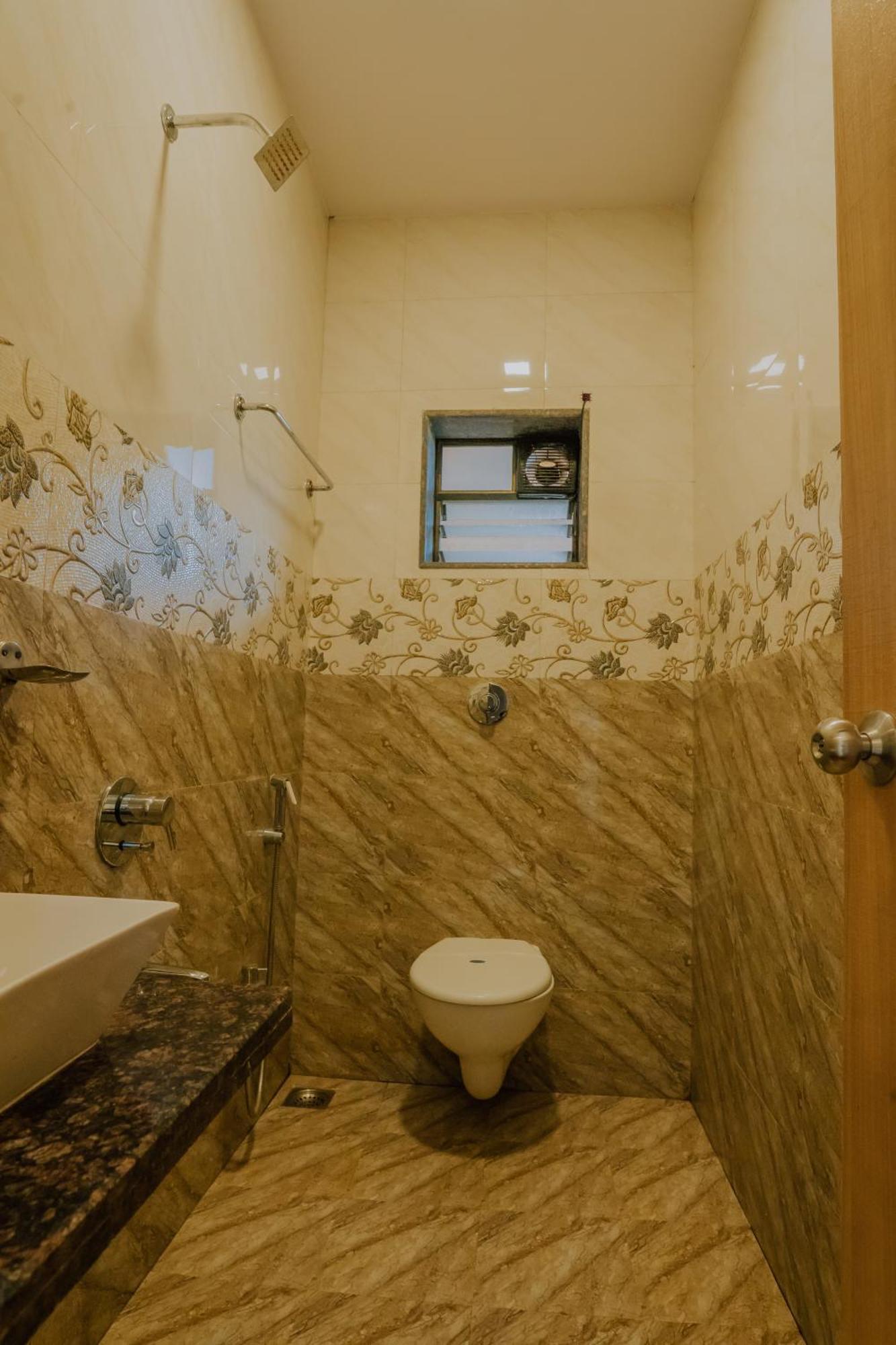 Hotel Oakwood ماهاباليشوار المظهر الخارجي الصورة