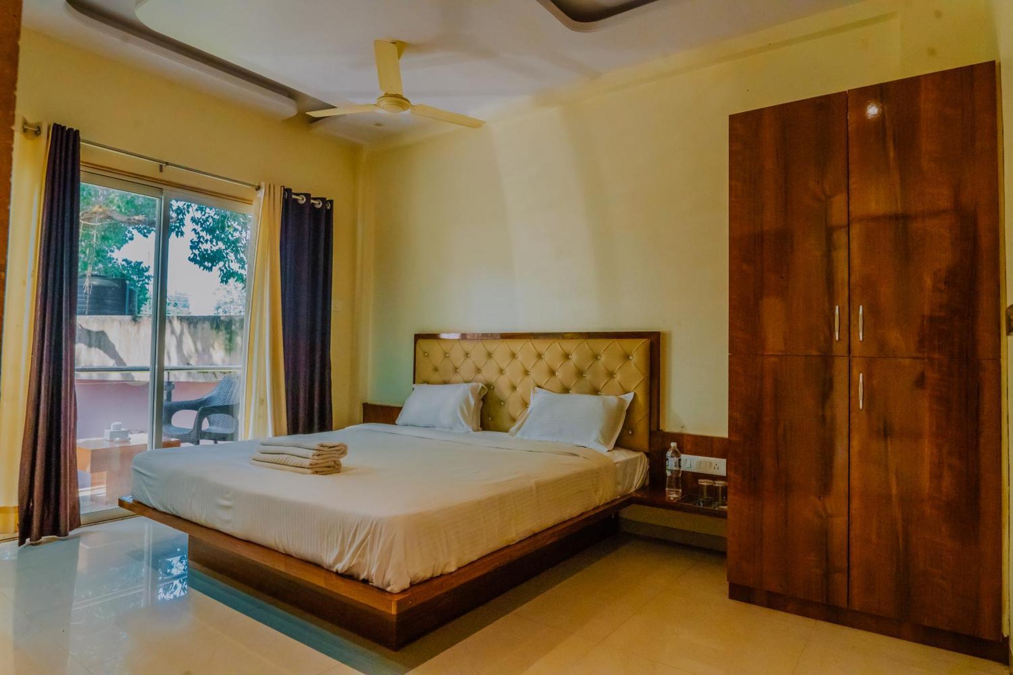 Hotel Oakwood ماهاباليشوار المظهر الخارجي الصورة